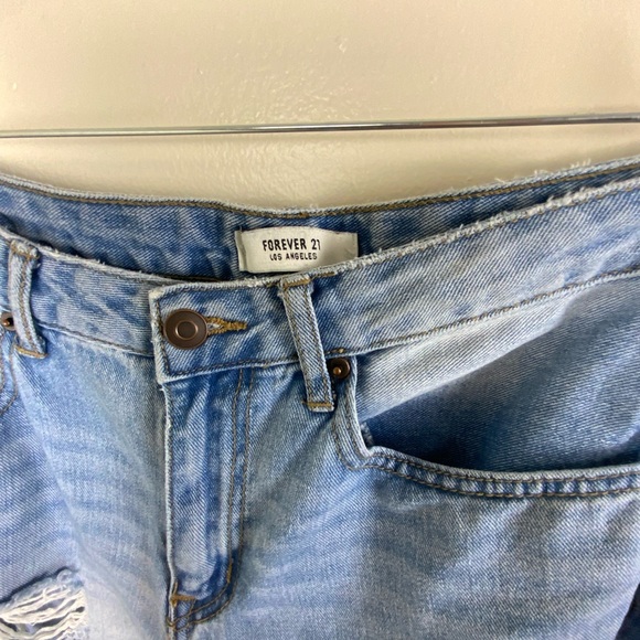 Forever 21 | Distressed Skinny Jeans - Picture 3 of 5